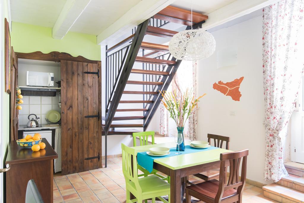 La Gorgone Ortigia Apartments シラクーサ エクステリア 写真